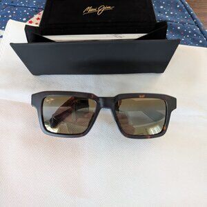 New Maui Jim Sunglasses - Classis Rectangular Style